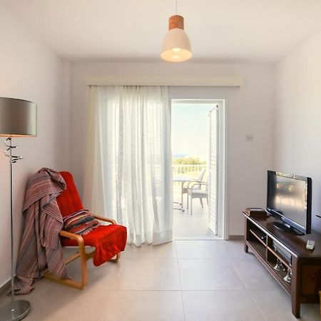 Ferienwohnung Jimmy'S Flat Paralimni Exterior foto